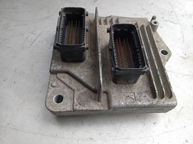 bontott OPEL MERIVA A Motorvezérlő