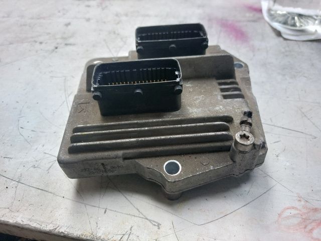 bontott OPEL MERIVA A Motorvezérlő