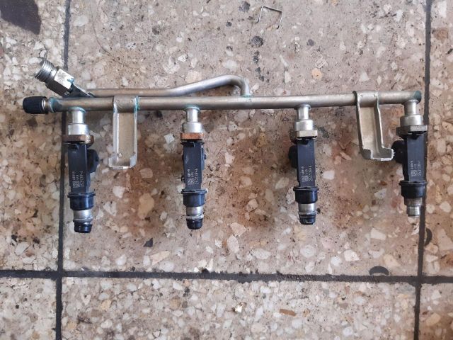 bontott OPEL MERIVA A Porlasztó Sor / Híd