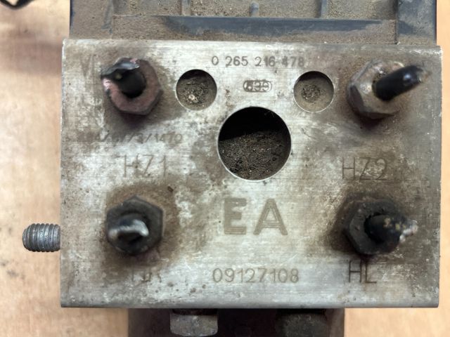 bontott OPEL MERIVA A ABS Kocka