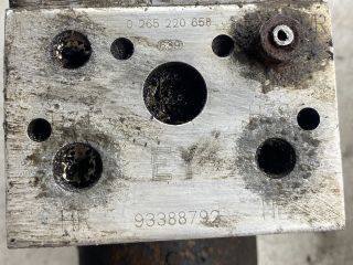 bontott OPEL MERIVA A ABS Kocka