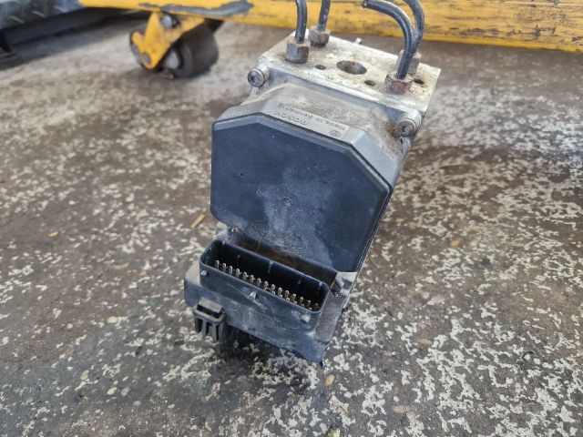 bontott OPEL MERIVA A ABS Kocka