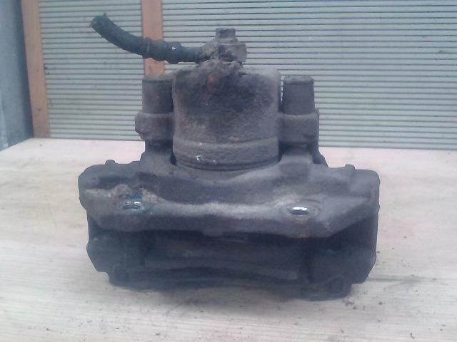 bontott OPEL MERIVA A Bal első Féknyereg Munkahengerrel