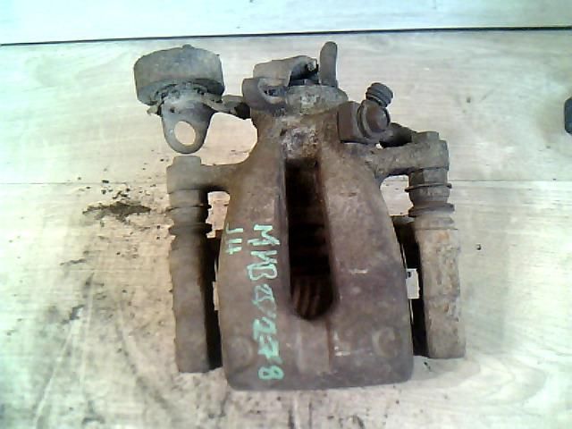 bontott OPEL MERIVA A Jobb hátsó Féknyereg Munkahengerrel