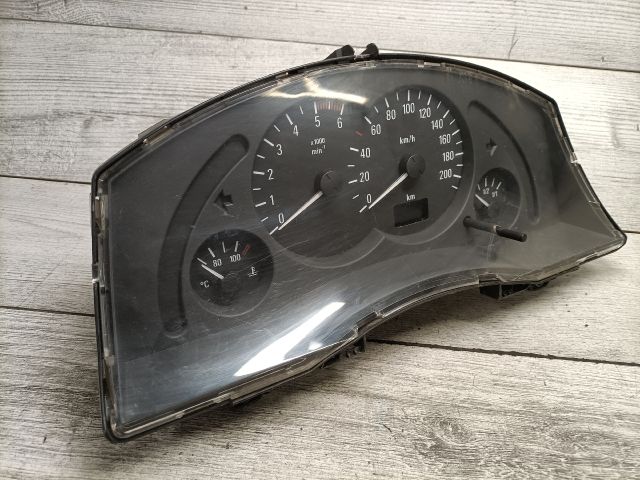 bontott OPEL MERIVA A Kilométeróra