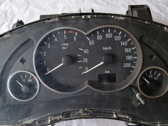 bontott OPEL MERIVA A Kilométeróra
