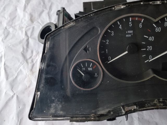 bontott OPEL MERIVA A Kilométeróra