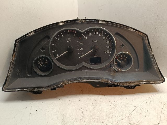 bontott OPEL MERIVA A Kilométeróra