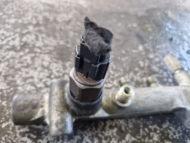 bontott OPEL MERIVA A Közösnyomócső