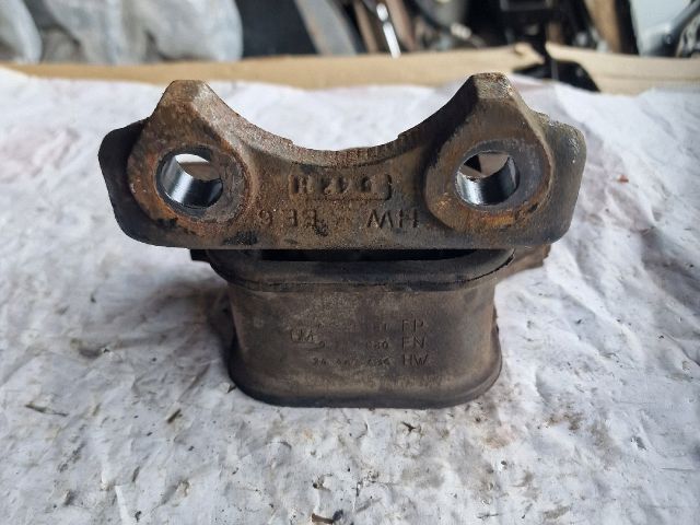 bontott OPEL MERIVA A Motor Tartó Bak (Fém)