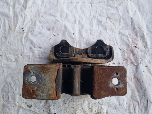 bontott OPEL MERIVA A Motor Tartó Bak (Fém)