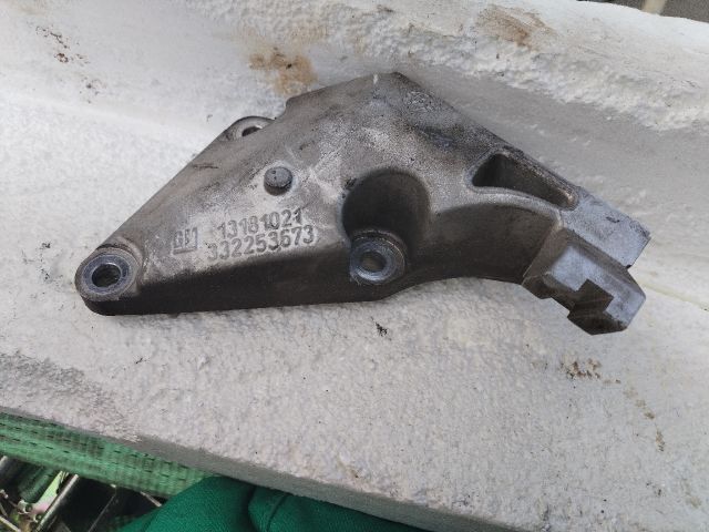 bontott OPEL MERIVA A Motor Tartó Bak Jobb