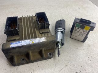 bontott OPEL MERIVA A Motorvezérlő