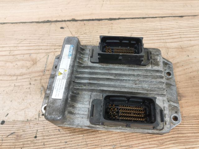 bontott OPEL MERIVA A Motorvezérlő