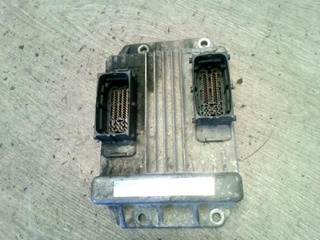 bontott OPEL MERIVA A Motorvezérlő