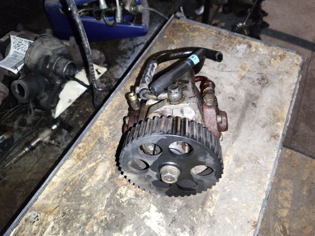 bontott OPEL MERIVA A Nagynyomású Szivattyú