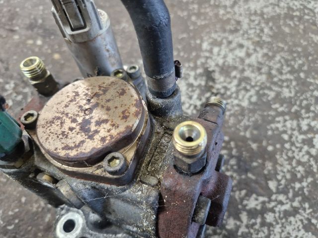 bontott OPEL MERIVA A Nagynyomású Szivattyú