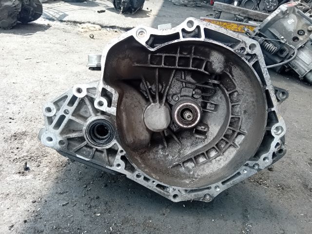 bontott OPEL MERIVA A Váltó (Mechanikus)
