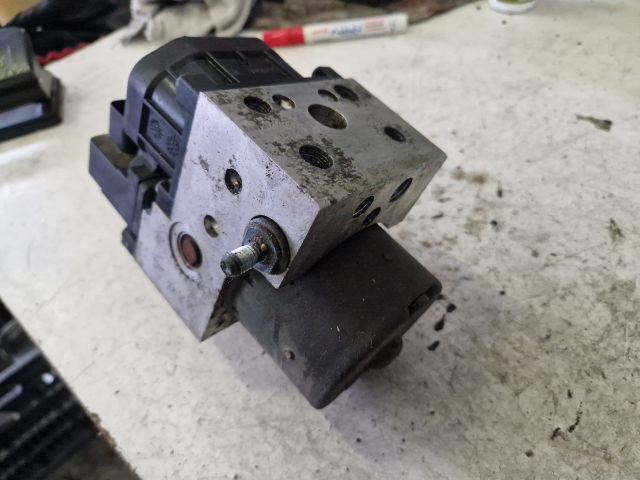 bontott OPEL MERIVA A ABS Kocka