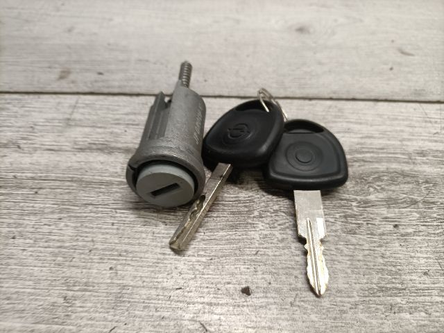 bontott OPEL MERIVA A Gyújtáskapcsoló