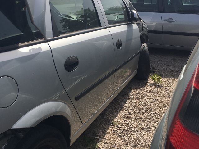 bontott OPEL MERIVA A Jobb első Gólyaláb (Lengécsillapító, Rugó)