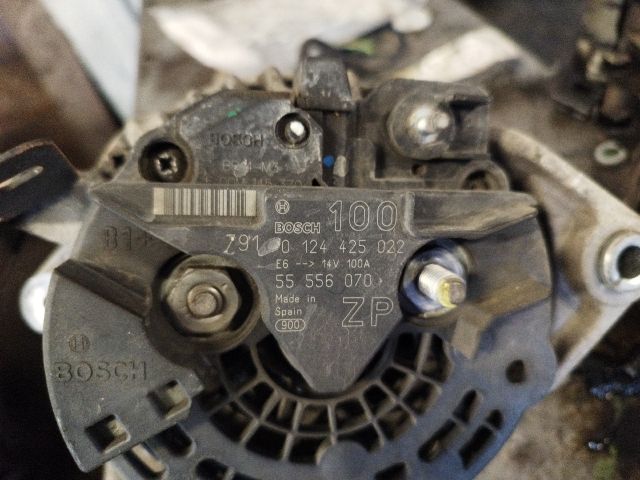 bontott OPEL MERIVA A Generátor