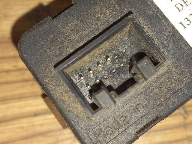 bontott OPEL MERIVA A Ablakemelő Kapcsoló Négyes / Kettes