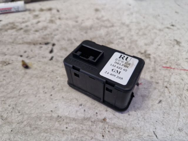 bontott OPEL MERIVA A Ablakemelő Kapcsoló Négyes / Kettes