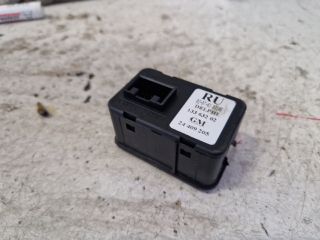 bontott OPEL MERIVA A Ablakemelő Kapcsoló Négyes / Kettes