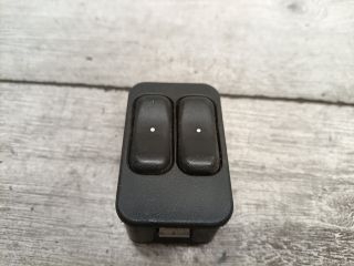 bontott OPEL MERIVA A Ablakemelő Kapcsoló Négyes / Kettes