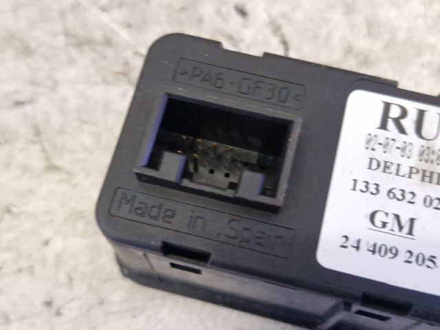 bontott OPEL MERIVA A Ablakemelő Kapcsoló Négyes / Kettes