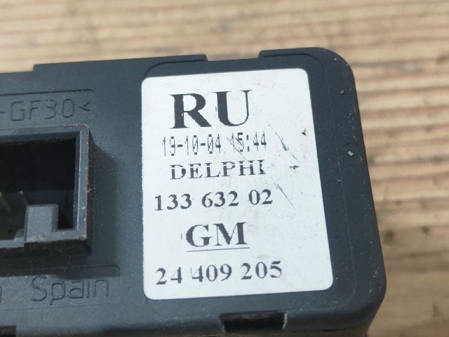 bontott OPEL MERIVA A Ablakemelő Kapcsoló Négyes / Kettes