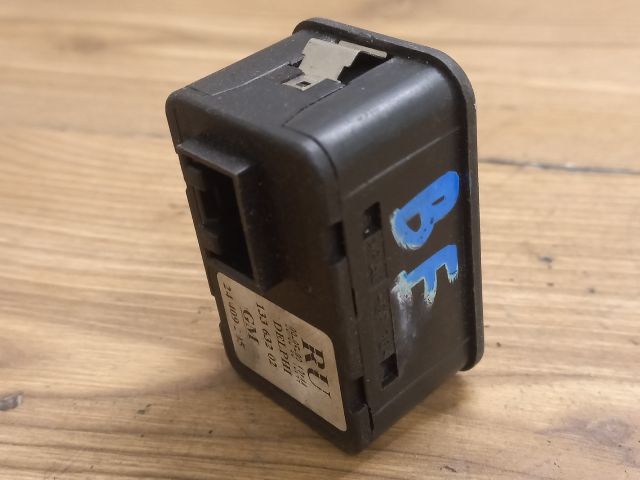 bontott OPEL MERIVA A Ablakemelő Kapcsoló Négyes / Kettes