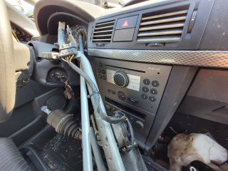 bontott OPEL MERIVA A Akkumulátor Tartó