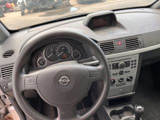 bontott OPEL MERIVA A Akkumulátor Tartó