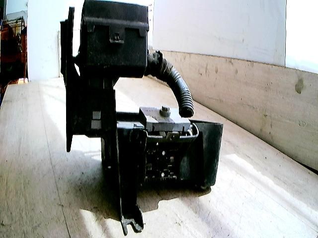 bontott OPEL MERIVA A Akkumulátor Tartó