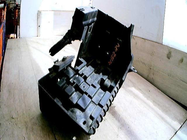 bontott OPEL MERIVA A Akkumulátor Tartó