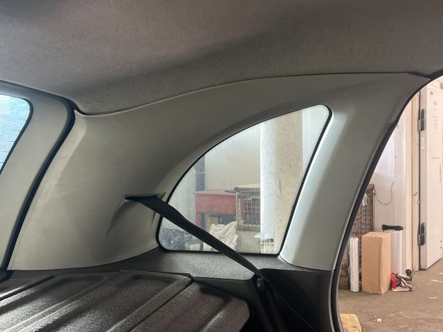 bontott OPEL MERIVA A Bal C Oszlop Burkolat