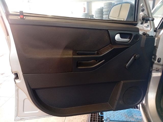 bontott OPEL MERIVA A Bal C Oszlop Burkolat