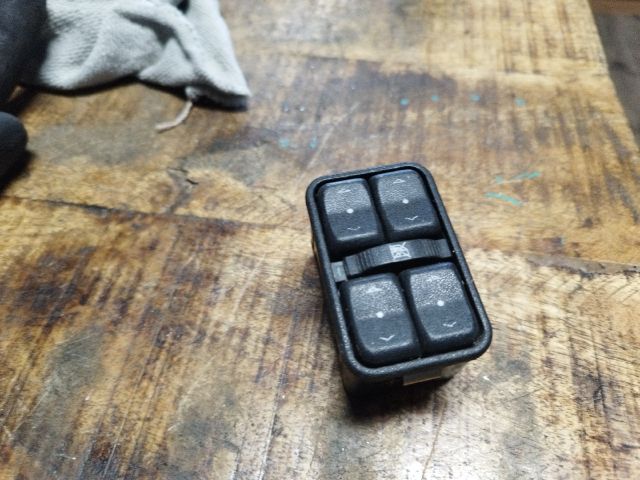 bontott OPEL MERIVA A Bal első Ablakemelő Kapcsoló