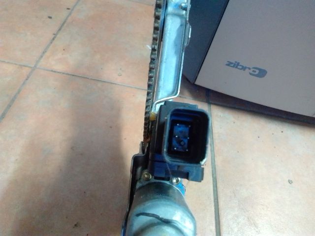 bontott OPEL MERIVA A Bal első Ablakemelő Motor