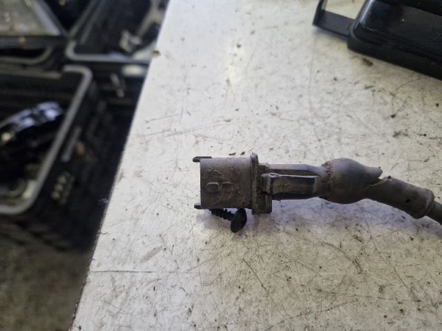 bontott OPEL MERIVA A Bal első ABS Jeladó