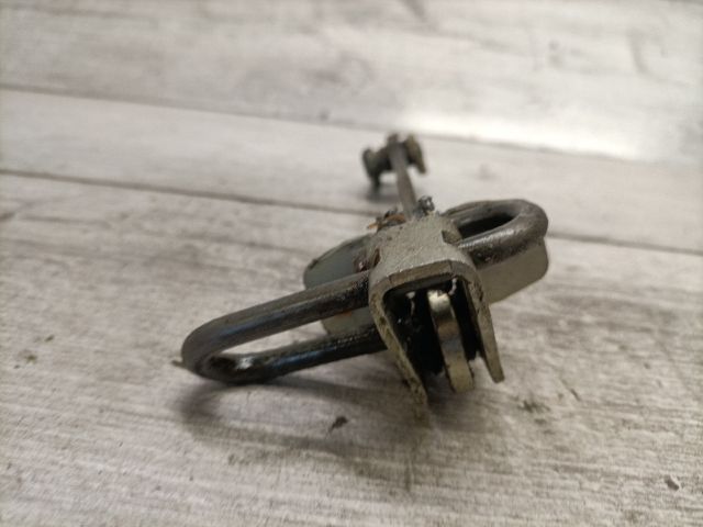 bontott OPEL MERIVA A Bal első Ajtóhatároló