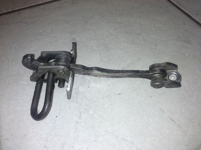 bontott OPEL MERIVA A Bal első Ajtóhatároló