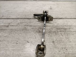 bontott OPEL MERIVA A Bal első Ajtóhatároló