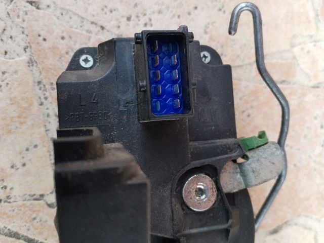 bontott OPEL MERIVA A Bal első Ajtózár