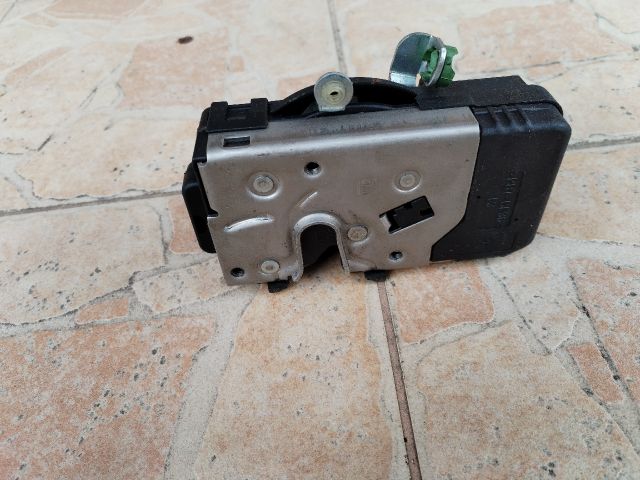 bontott OPEL MERIVA A Bal első Ajtózár