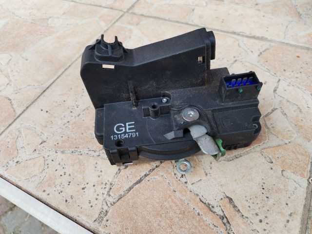 bontott OPEL MERIVA A Bal első Ajtózár