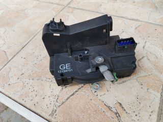 bontott OPEL MERIVA A Bal első Ajtózár