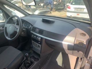 bontott OPEL MERIVA A Bal első Ajtózár